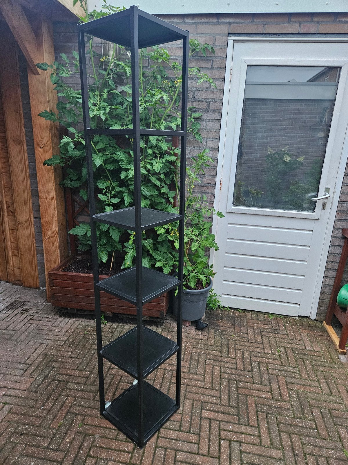 Zwart metalen smalle hoge stelling kast, Ophalen, Gebruikt