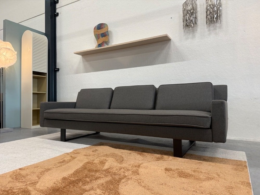 Nieuw Gelderland 7850 3 Zits Bank grijs stof Design 240, Huis en Inrichting, Ophalen of Verzenden, Rechte bank, Info@gelderlanddesign.com