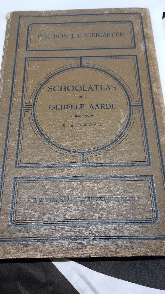 Antieke Schoolatlas der geheele aarde 1929, Boeken, Gelezen, Bosatlas, 1800 tot 2000, Wereld