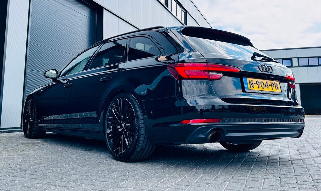 Audi A4 Avant 2.0 TFSI MHEV Sport S line black edition/TOP S, Auto's, Audi, Gebruikt, 1984 cc, Zwart, Leder