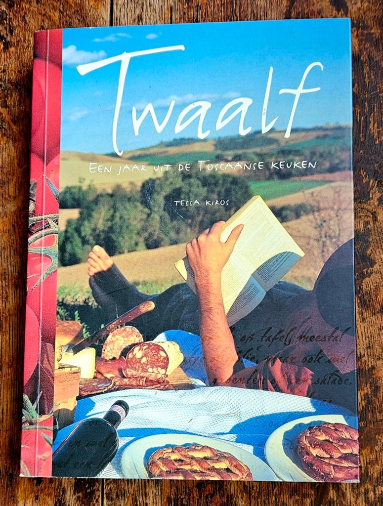 T. Kiros - Twaalf, Ophalen of Verzenden, Zo goed als nieuw