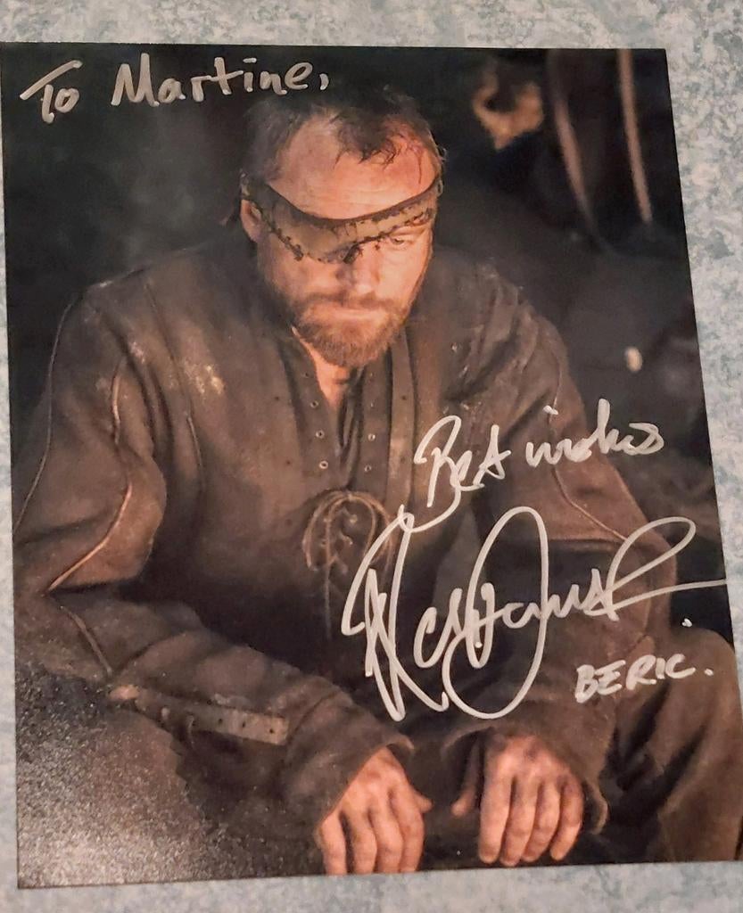 Handtekening Richard Dormer Beric Game of Thrones, Verzamelen, Ophalen of Verzenden, Zo goed als nieuw, Foto of Kaart, Gesigneerd