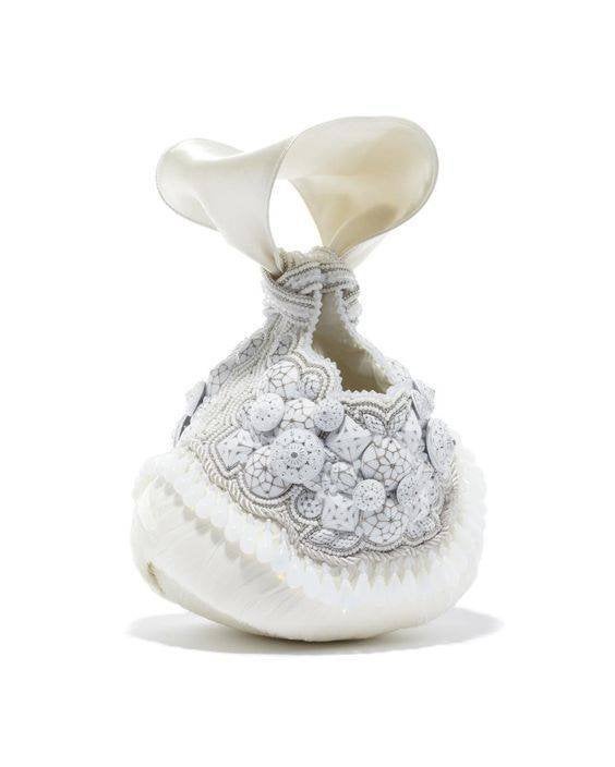 BEAVALDES Ivory Pearl Clutch – Nieuw – Collector's Edition, Ophalen of Verzenden, Nieuw, Wit, Avondtasje