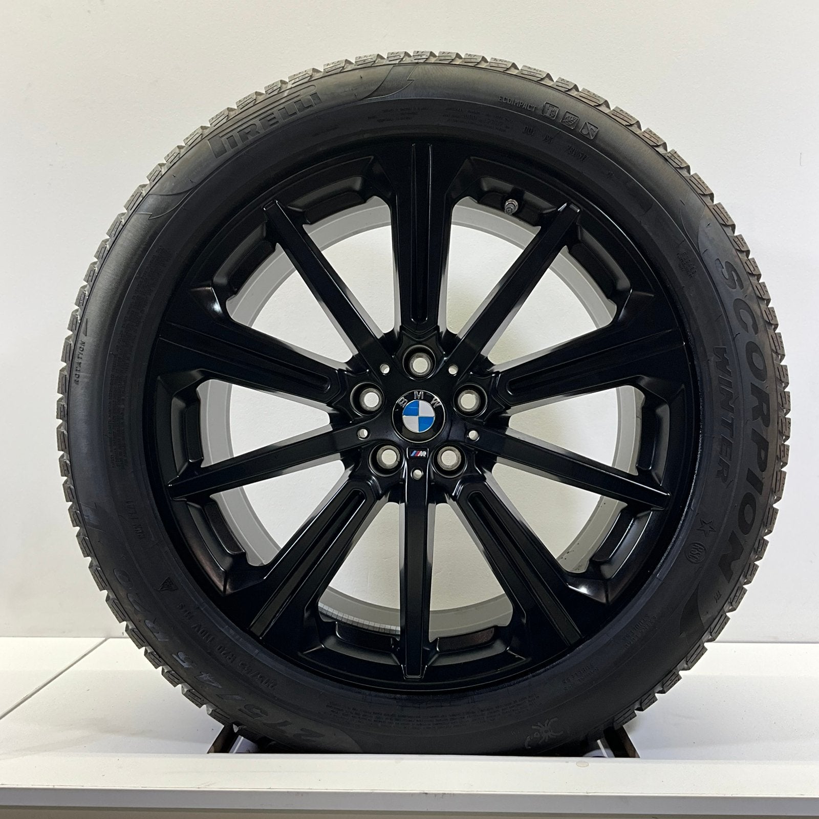 BMW X5 G05 X6 G06 748M VELGEN EN WINTERBANDEN * ORIG, Ophalen, Gebruikt, 275 mm, Banden en Velgen