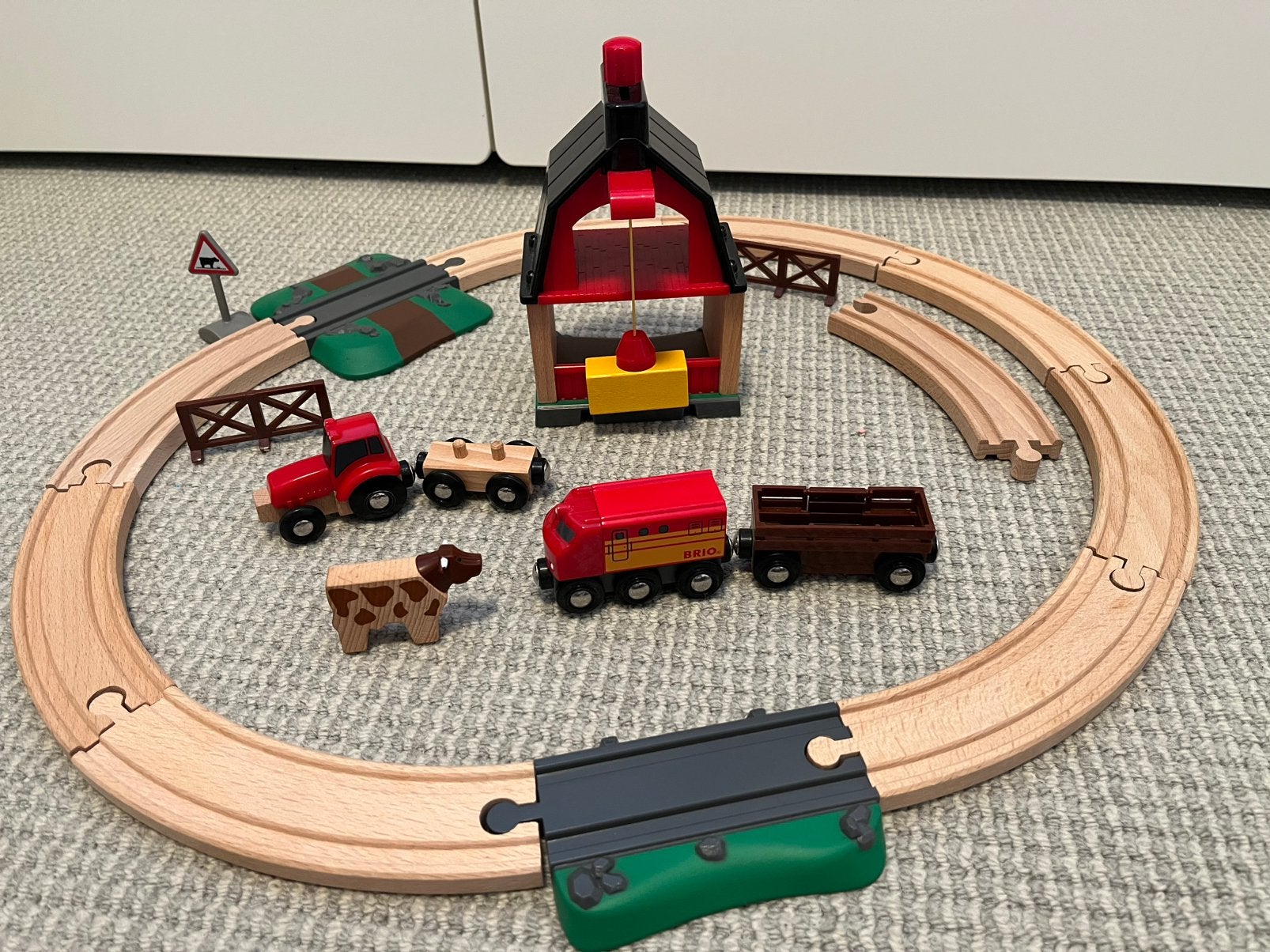 Brio houten trein en boerderij, Ophalen, Zo goed als nieuw