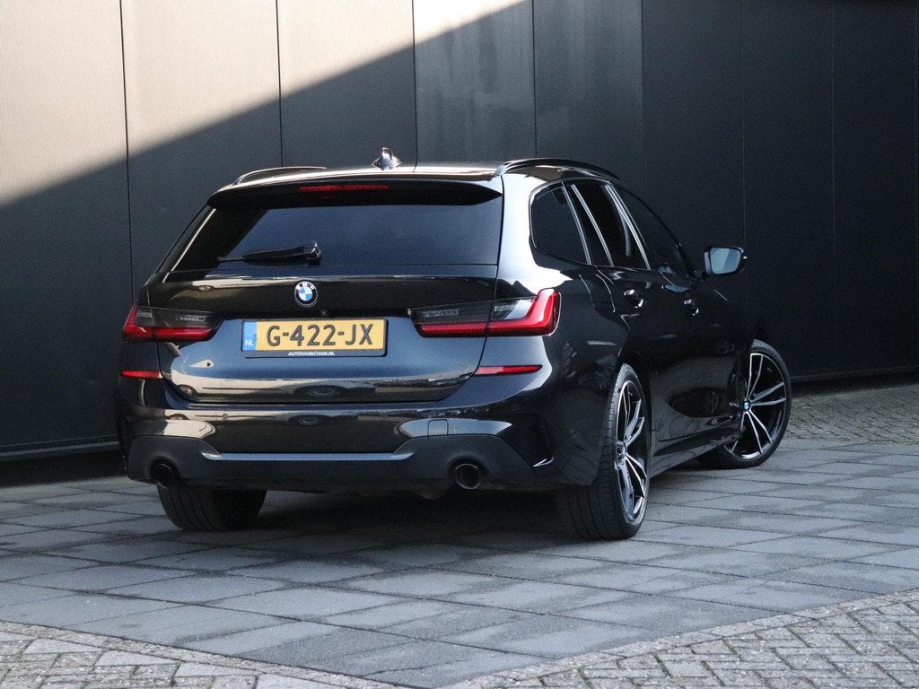 BMW 3-serie Touring 330i High Executive Edition | M SPORT |, Automaat, 1998 cc, Gebruikt, 4 cilinders