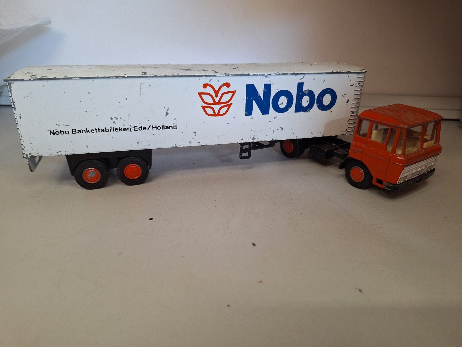 LION 35/36 DAF 2800 1:50 Nobo, Hobby en Vrije tijd, Modelauto's | 1:50, Ophalen of Verzenden, Bus of Vrachtwagen, Lion Toys