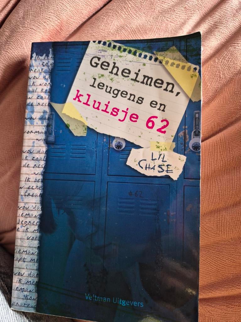 Lil Chase - Geheimen, leugens en kluisje 62, Ophalen of Verzenden, Zo goed als nieuw, Lil Chase