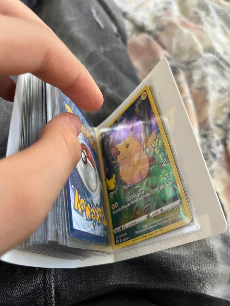 Pokemon Old cards remake 2025, Ophalen of Verzenden, Zo goed als nieuw, Boek of Catalogus