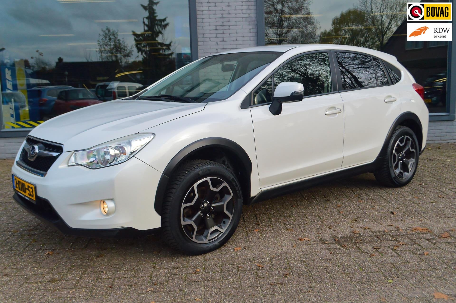 Subaru XV 2.0i Luxury AWD | Stoelverwarming voor | Trekhaak, Auto's, Automatische klimaatregeling, Euro 5, Zwart, 4 cilinders