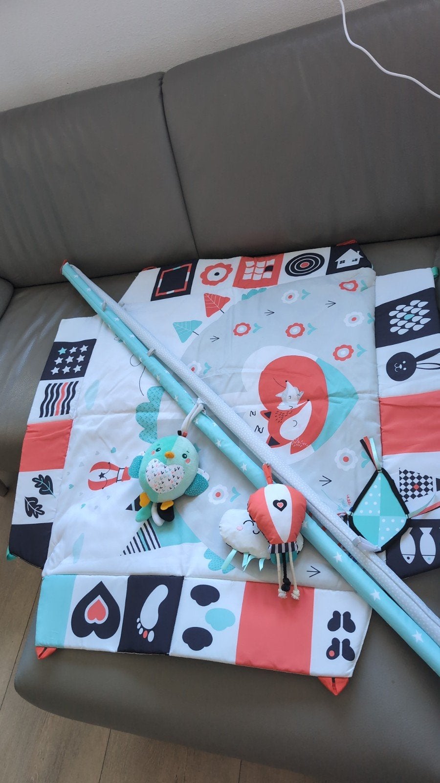 Clementoni speelkleed met bogen en speeltjes, Ophalen, Zo goed als nieuw, Speelkleed