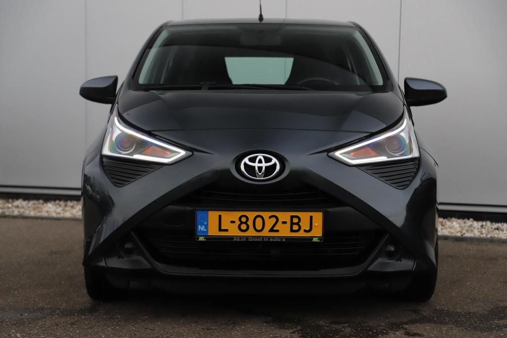 Toyota Aygo 1.0 VVT-i x-play Automaat Carplay Android/Naviga, Stof, Gebruikt, Euro 6, Met garantie (alle)