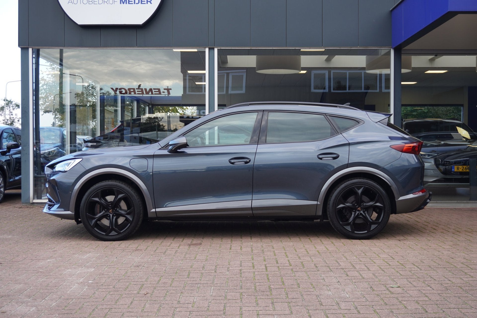 Cupra Formentor 1.4 e-Hybrid VZ Performance Automaat | Carpl, Auto's, Dealer onderhouden, Gebruikt, 4 cilinders, Leder en Stof