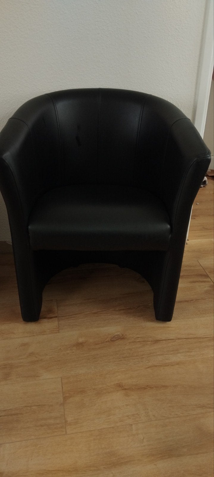 IKEA Zwarte Kuipstoel – Zeer nette staat, Ophalen, Gebruikt, Overige materialen, 50 tot 75 cm