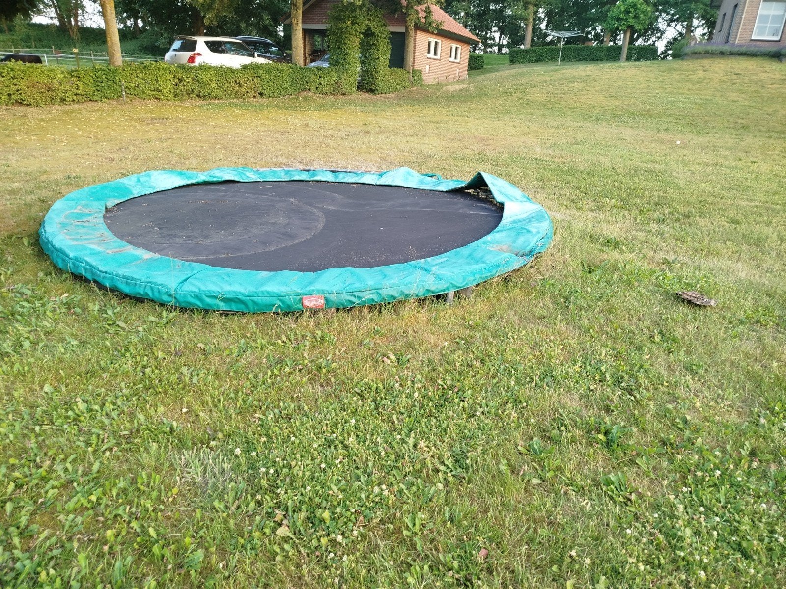 2 Trampolines: 1 Berg en 1 Valetti, Ophalen