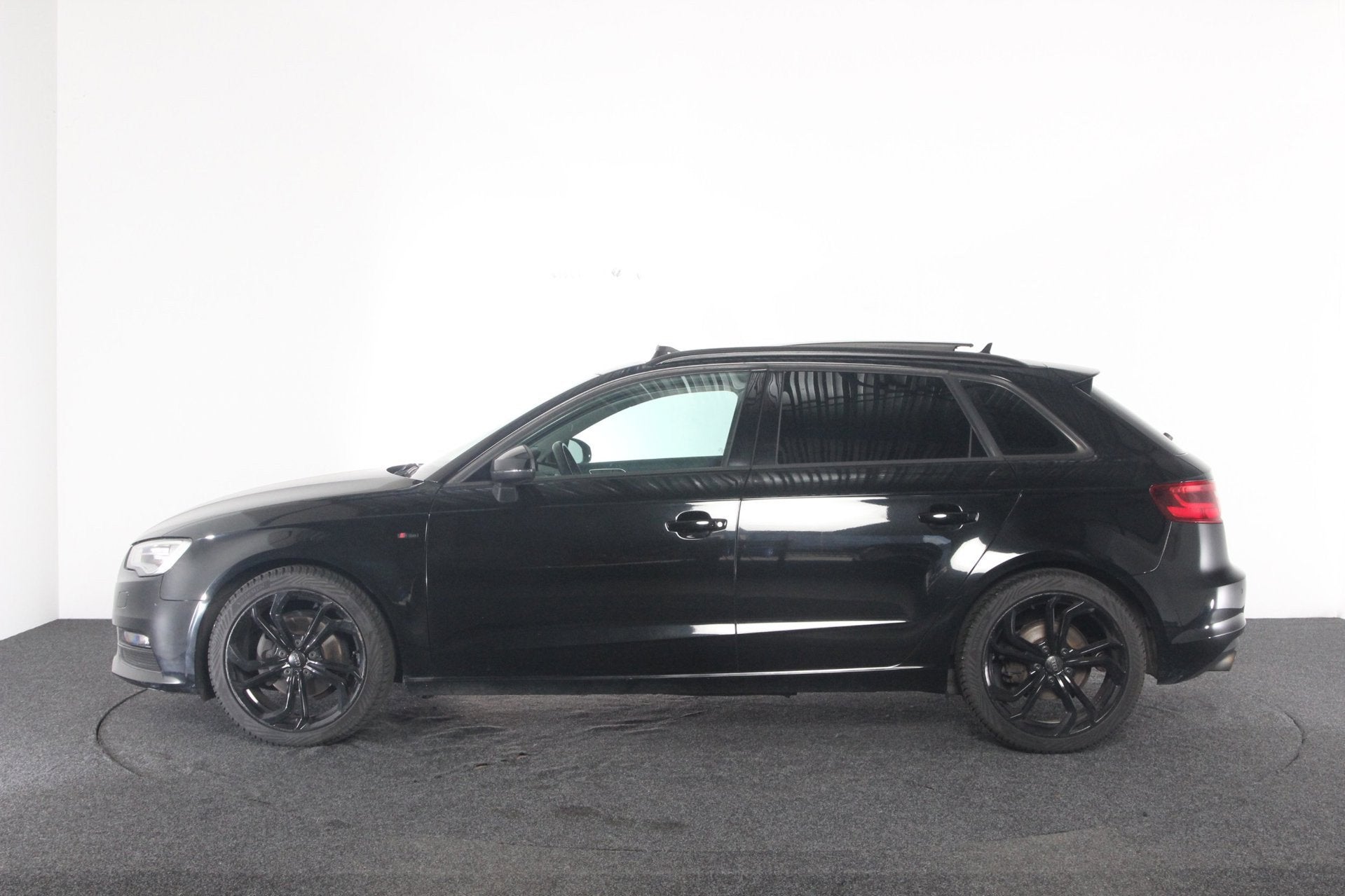 Audi A3 Sportback 1.4 TFSI Ambition Pro Line S | panoramadak, Auto's, Voorwielaandrijving, Gebruikt, 4 cilinders, Zwart