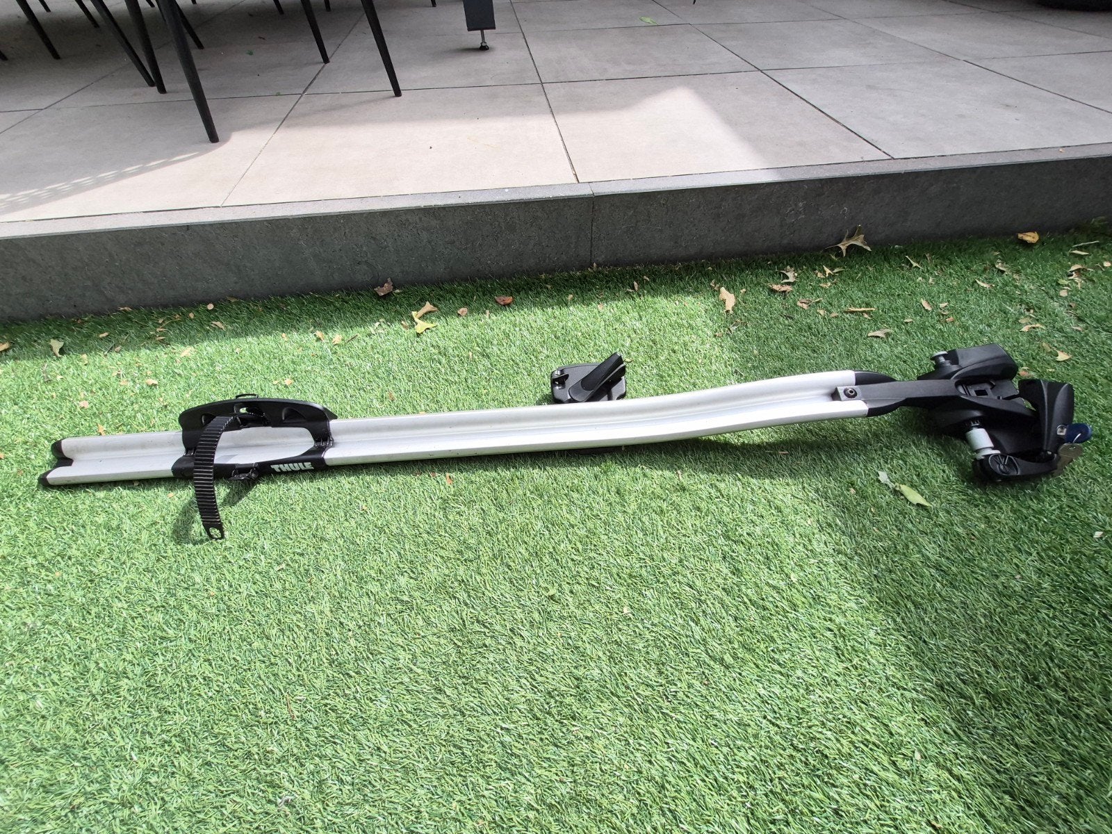 Thule Outride 561 fiets dakdrager vorkbevestiging, Ophalen, Gebruikt