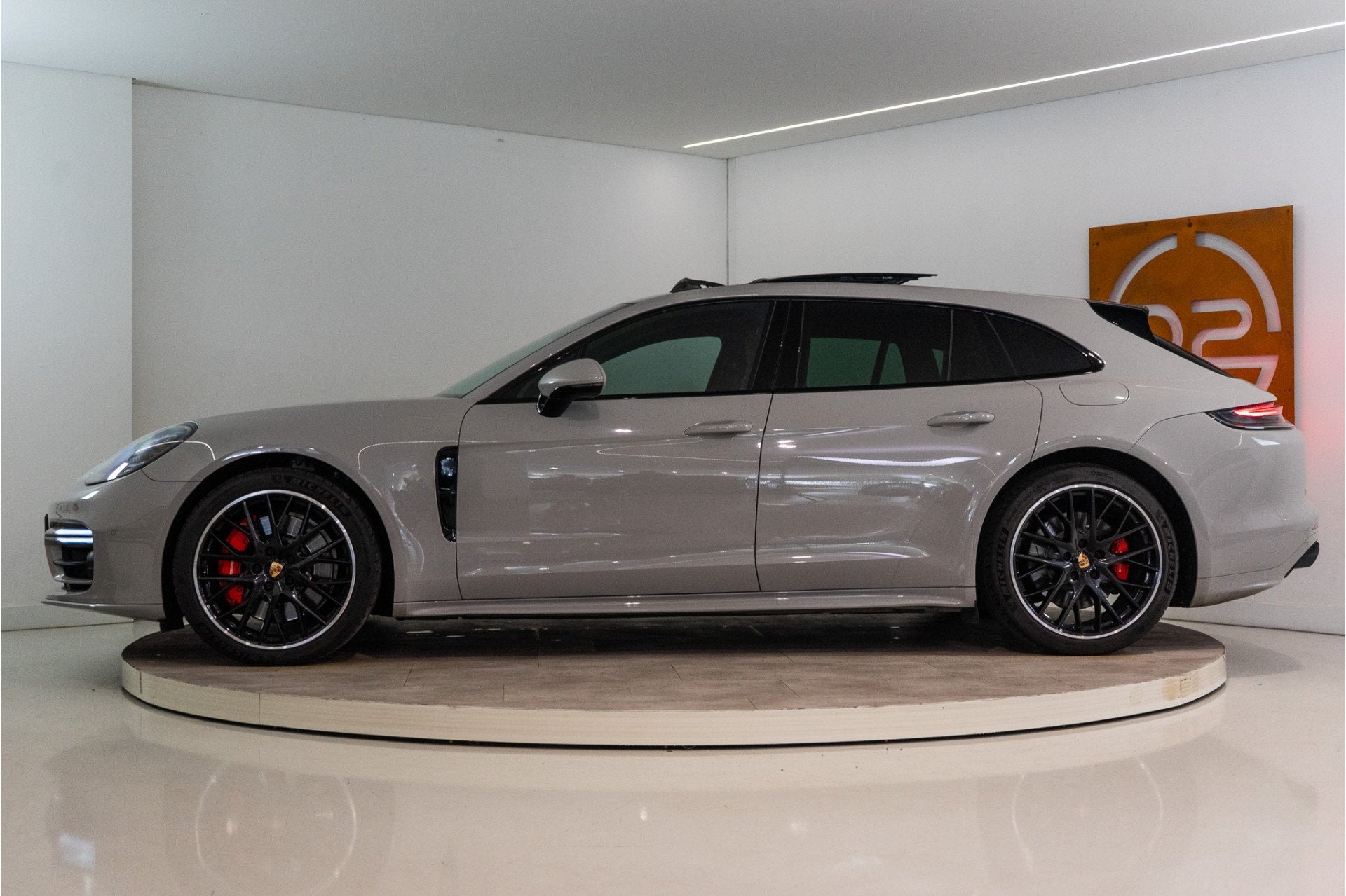 Porsche Panamera Sport Turismo 2.9 4 E-Hybrid Platinum Editi, Automaat, Gebruikt, 48 km/l, Startonderbreker