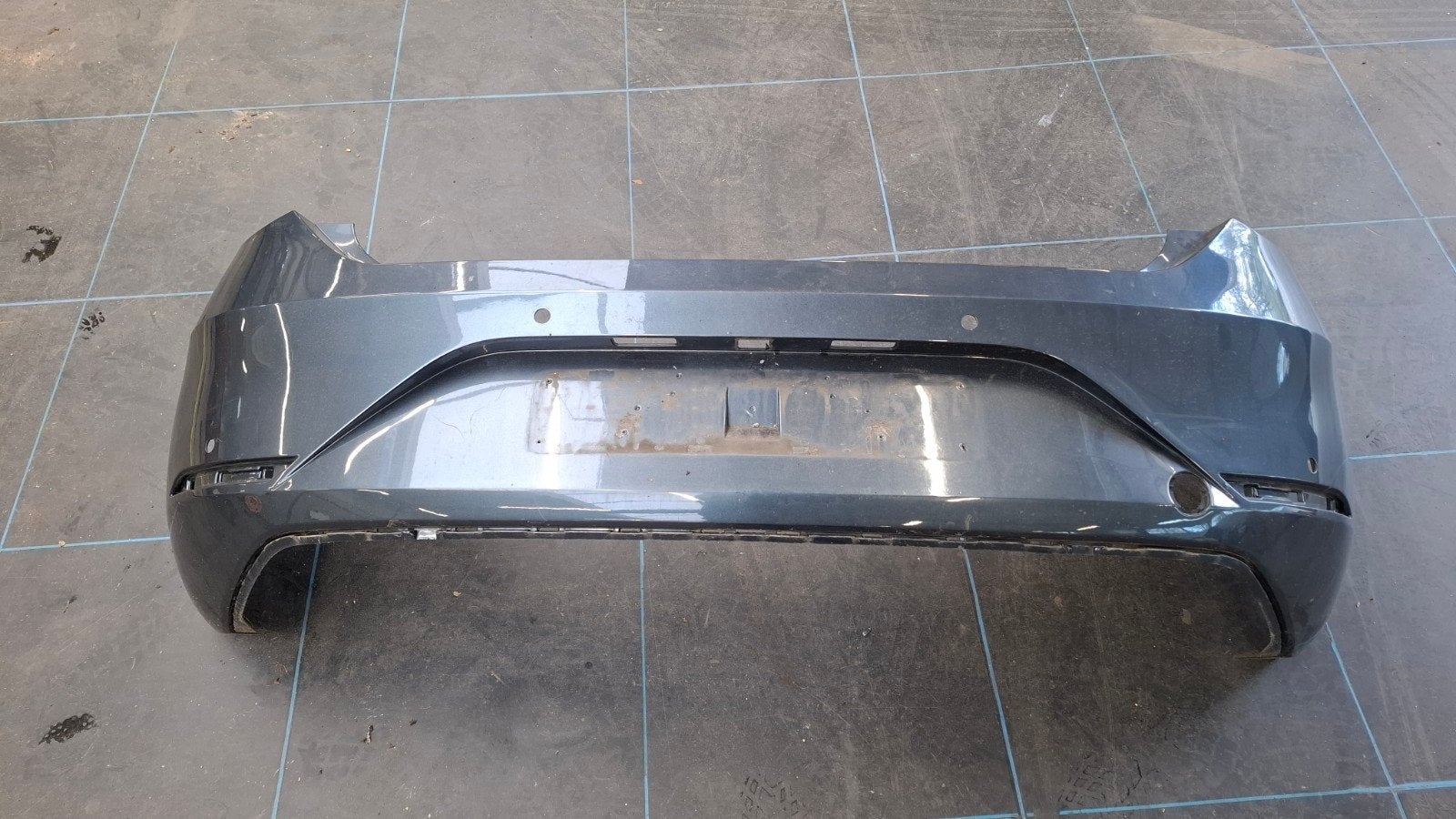 Achterbumper Seat Leon KL / 5FA Gebruikt, Auto-onderdelen, Carrosserie en Plaatwerk, Gebruikt, Ophalen of Verzenden, Achter, Bumper