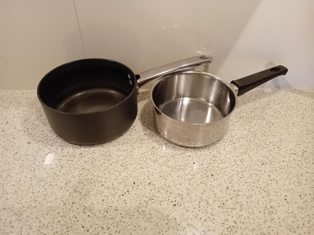 2 handige steelpannen (z.g.a.n.) Samen €6,00., Overige materialen, Ophalen of Verzenden, Zo goed als nieuw, Kookpan