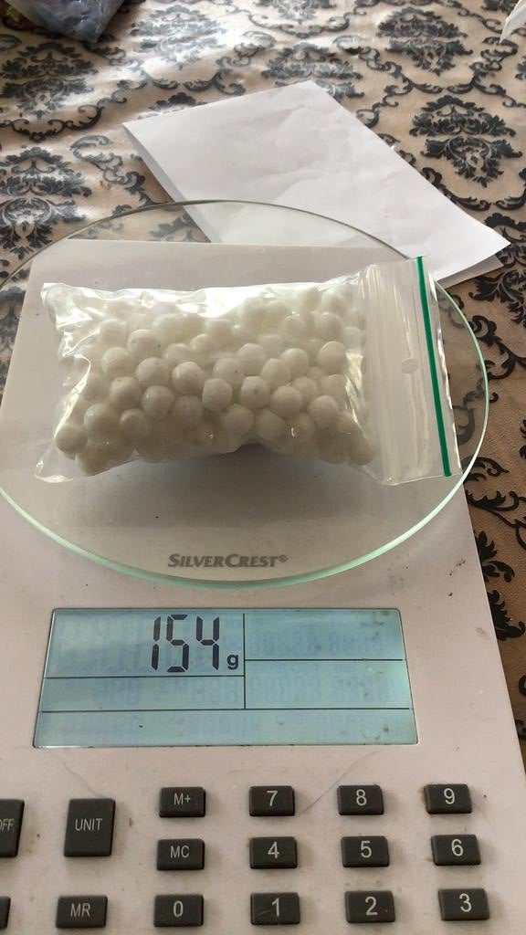 154 gr glaskralen voor 2.00, Ophalen of Verzenden, Zo goed als nieuw