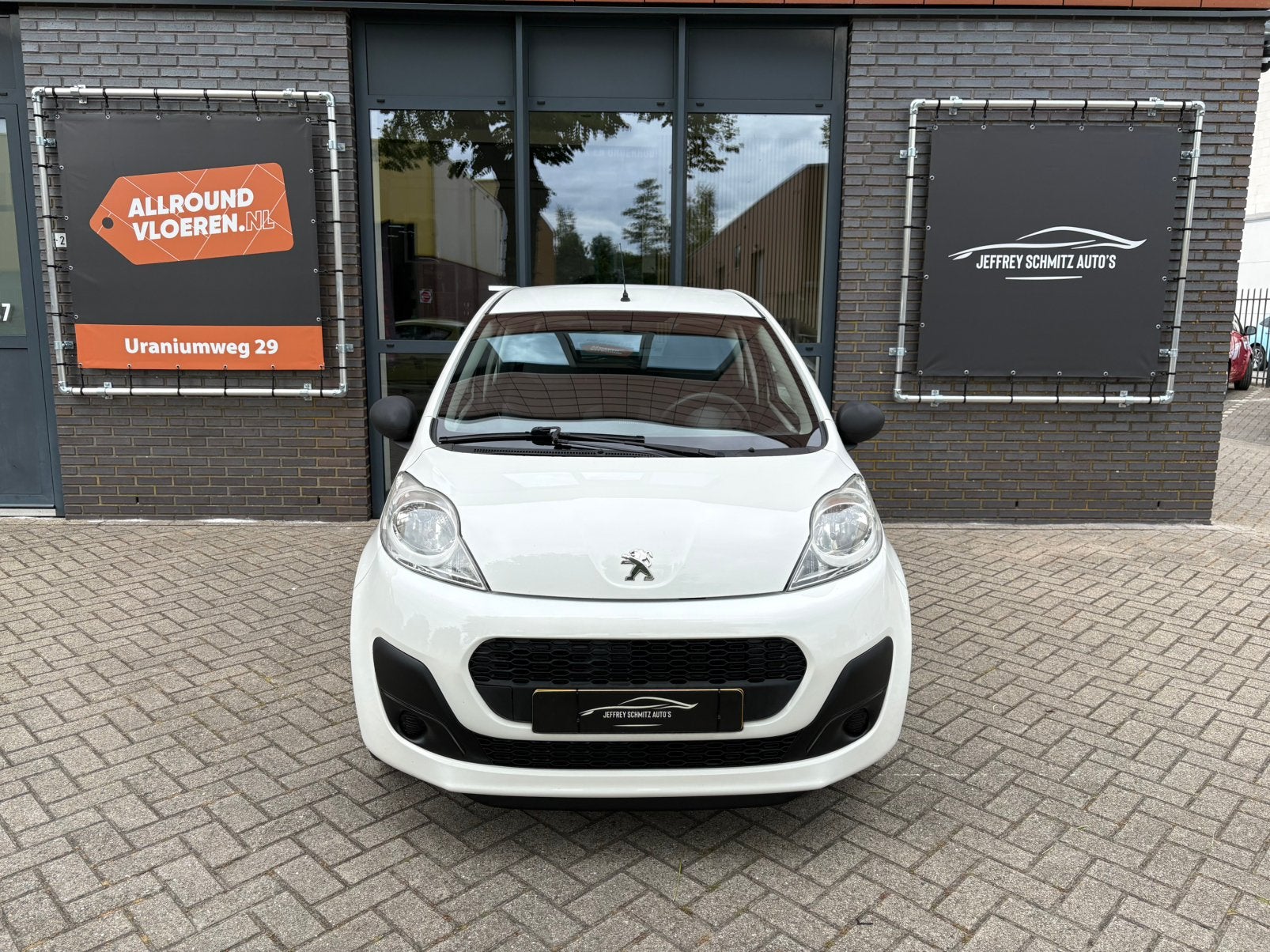 Peugeot 107 1.0 12V E-vti 68PK 3DR 2012 Wit Airco, Facelift, Euro 5, Stof, 4 stoelen, Origineel Nederlands
