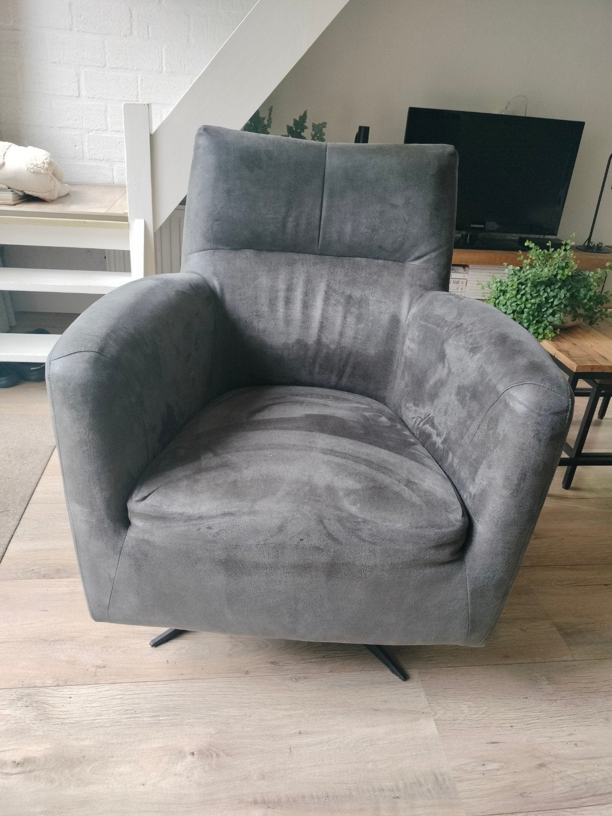Grijze draaibare fauteuil - Zo goed als nieuw, Huis en Inrichting, Ophalen, Minder dan 75 cm, Zo goed als nieuw, Stof