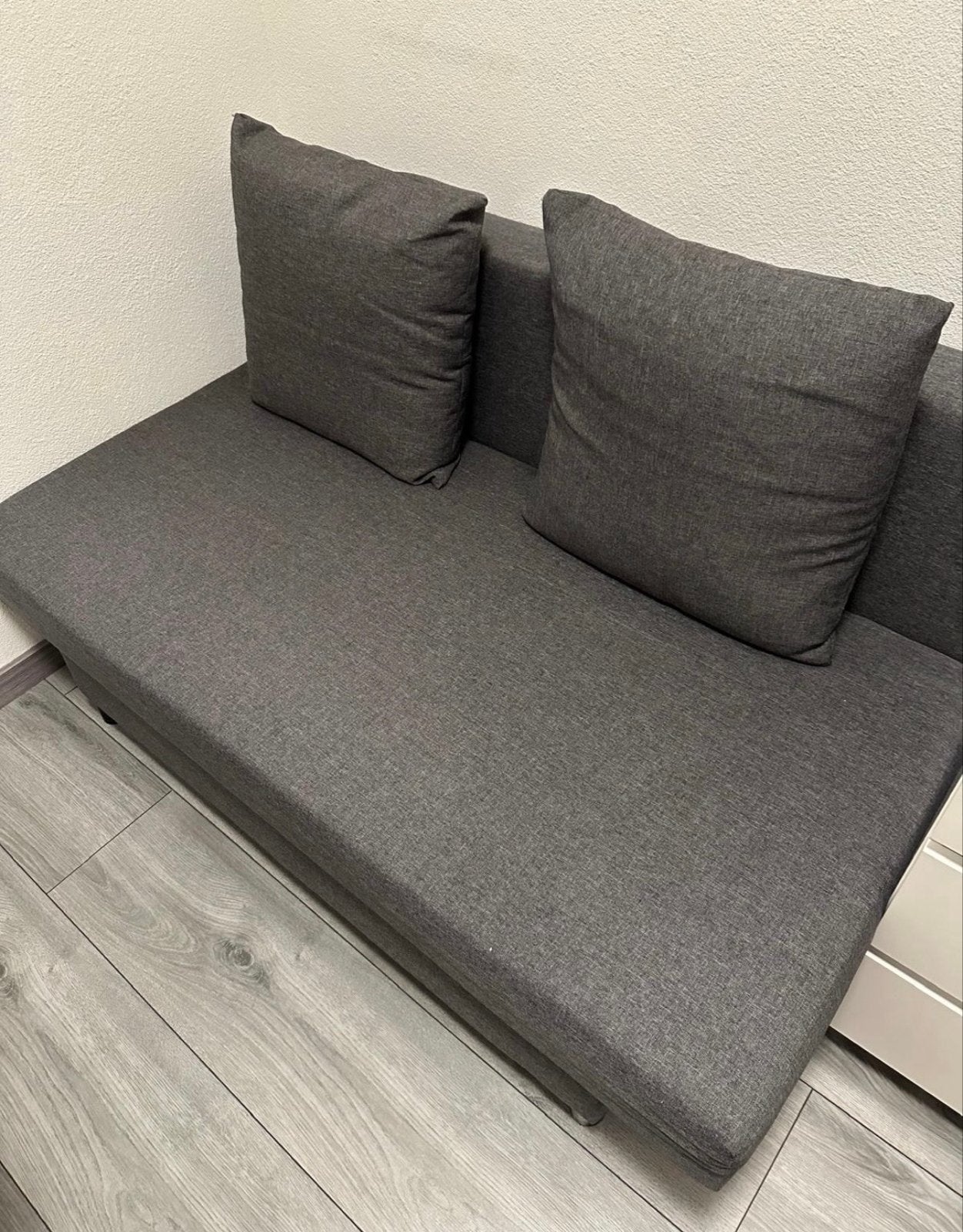 Comfortabele Slaapbank - Ideaal voor kleine ruimtes, Gebruikt, Ophalen of Verzenden, Twijfelaar, 120 cm