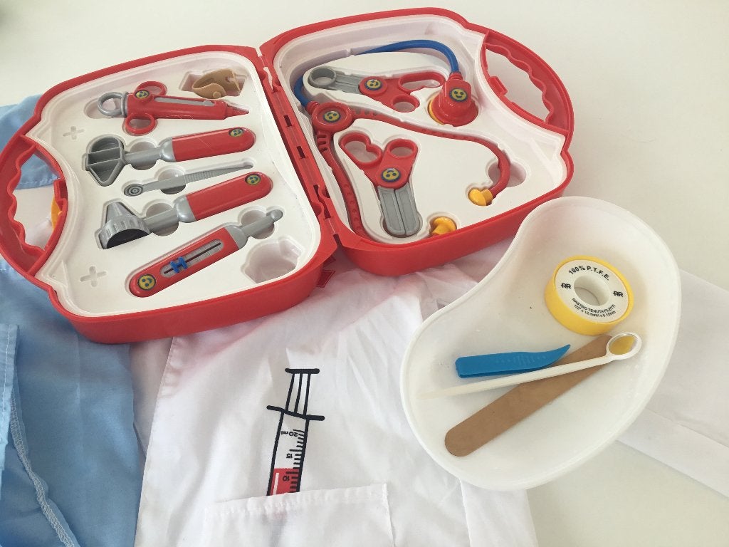 Dokterssetje, broek hesje jas, voor kind van 6-8, Ophalen of Verzenden, Zo goed als nieuw