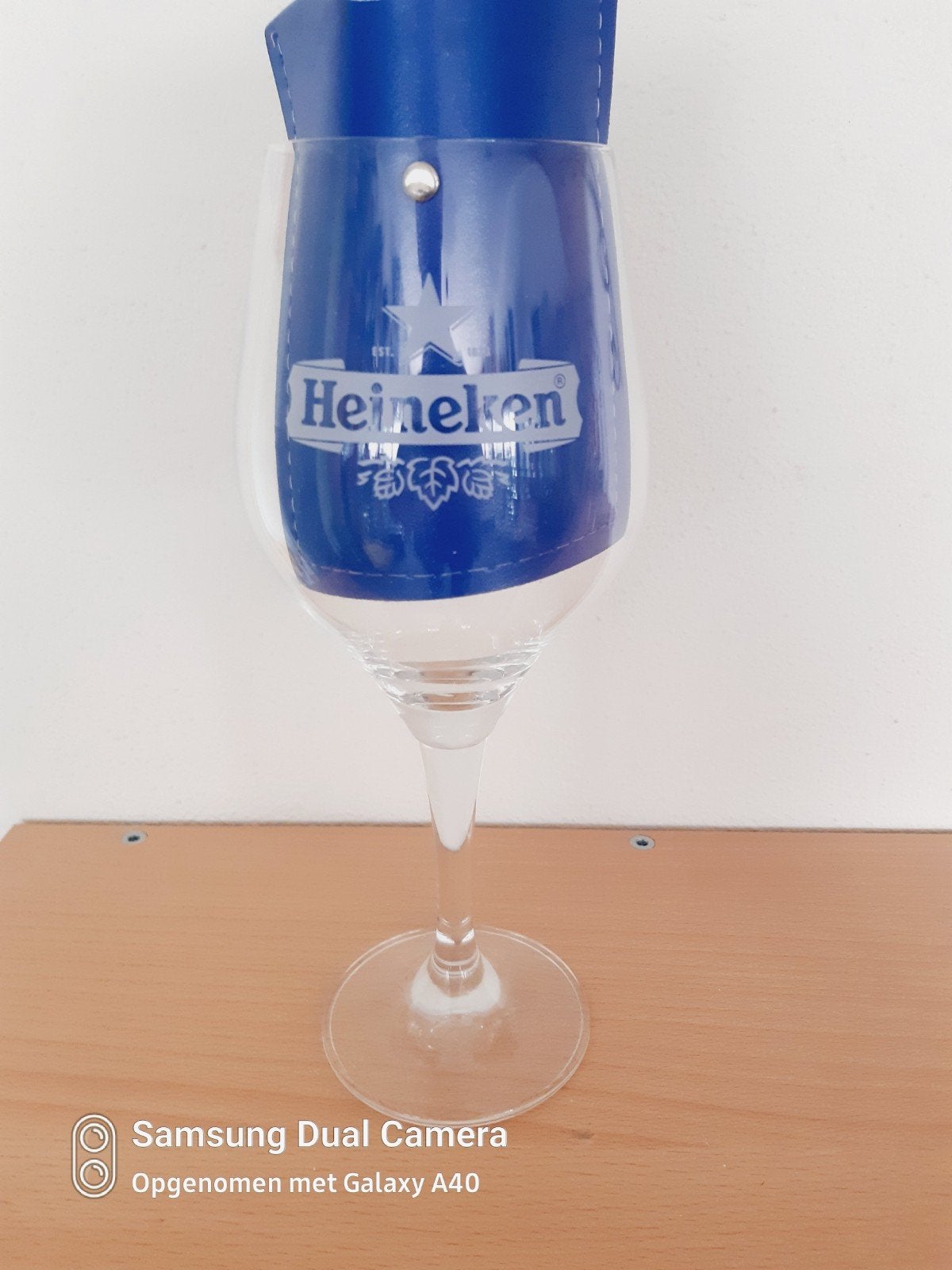 Mooie Heineken voetglas witte logo, Verzamelen, Biermerken, Ophalen of Verzenden, Zo goed als nieuw, Glas of Glazen, Heineken