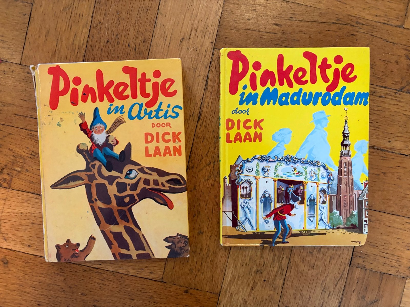 Pinkeltje boeken: In Artis & In Madurodam - Dick Laan, Ophalen of Verzenden, Gelezen, Sprookjes