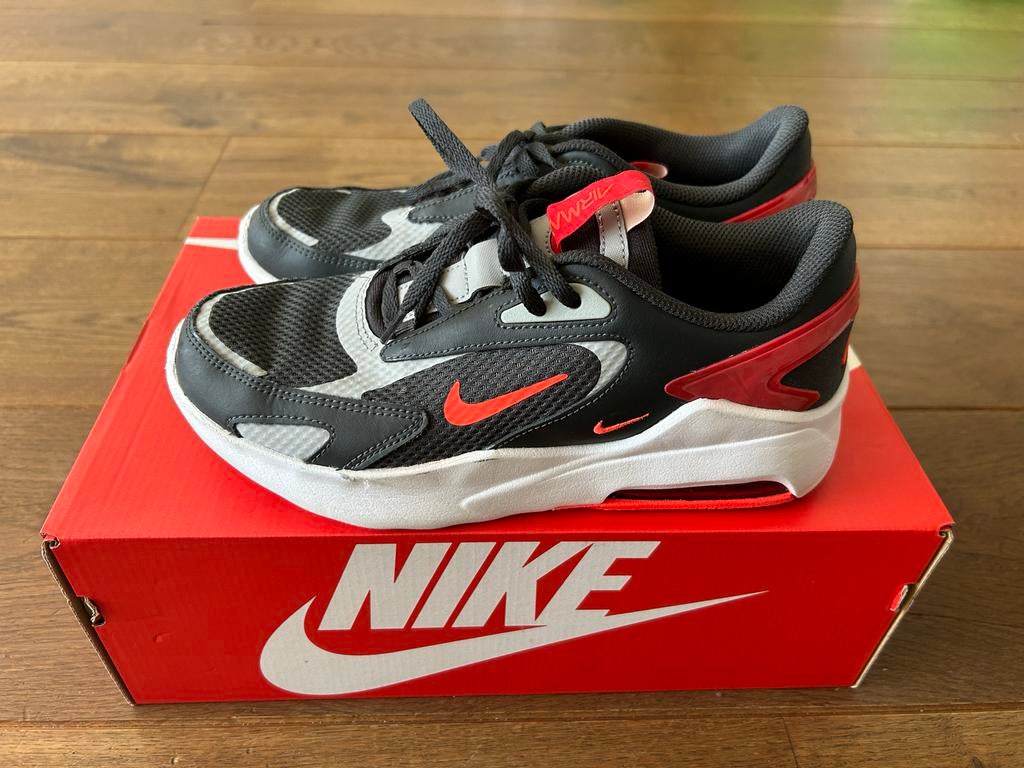 Nike Air Max Bolt sneakers maat 38,5, Ophalen of Verzenden, Zo goed als nieuw, Zwart, Sneakers of Gympen