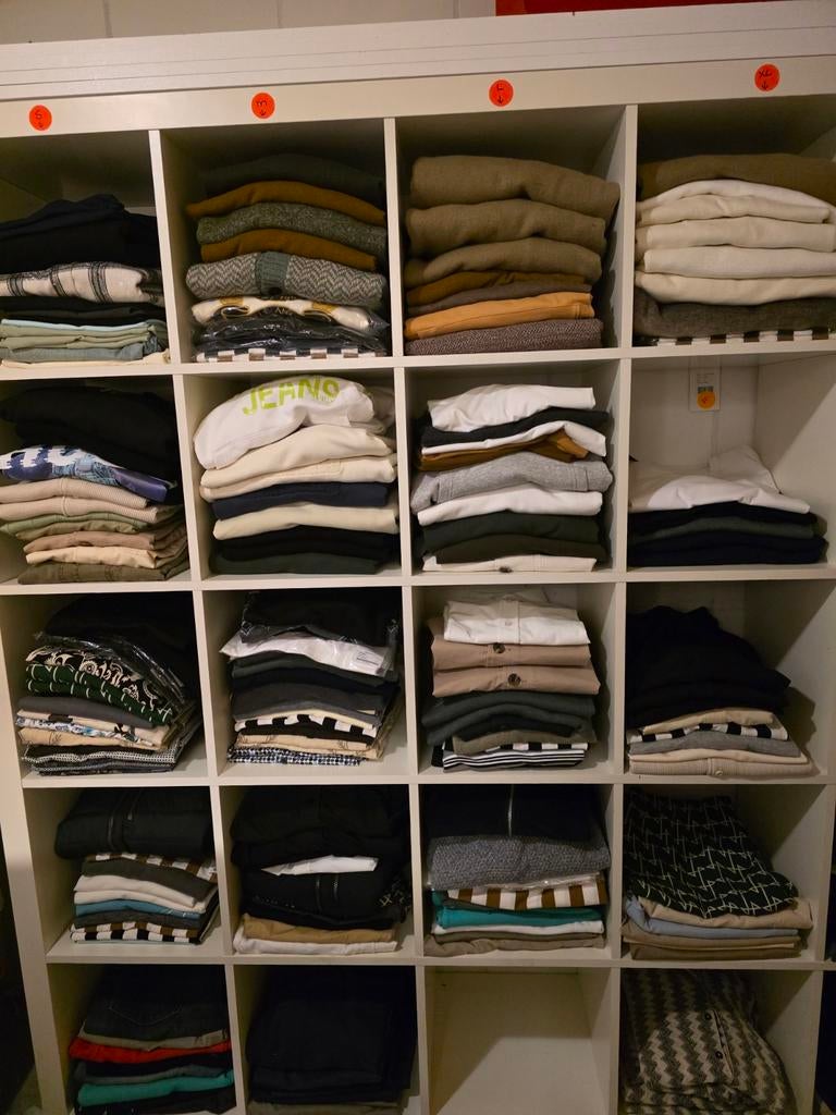 Grote partij heren kleding, Ophalen, Nieuw