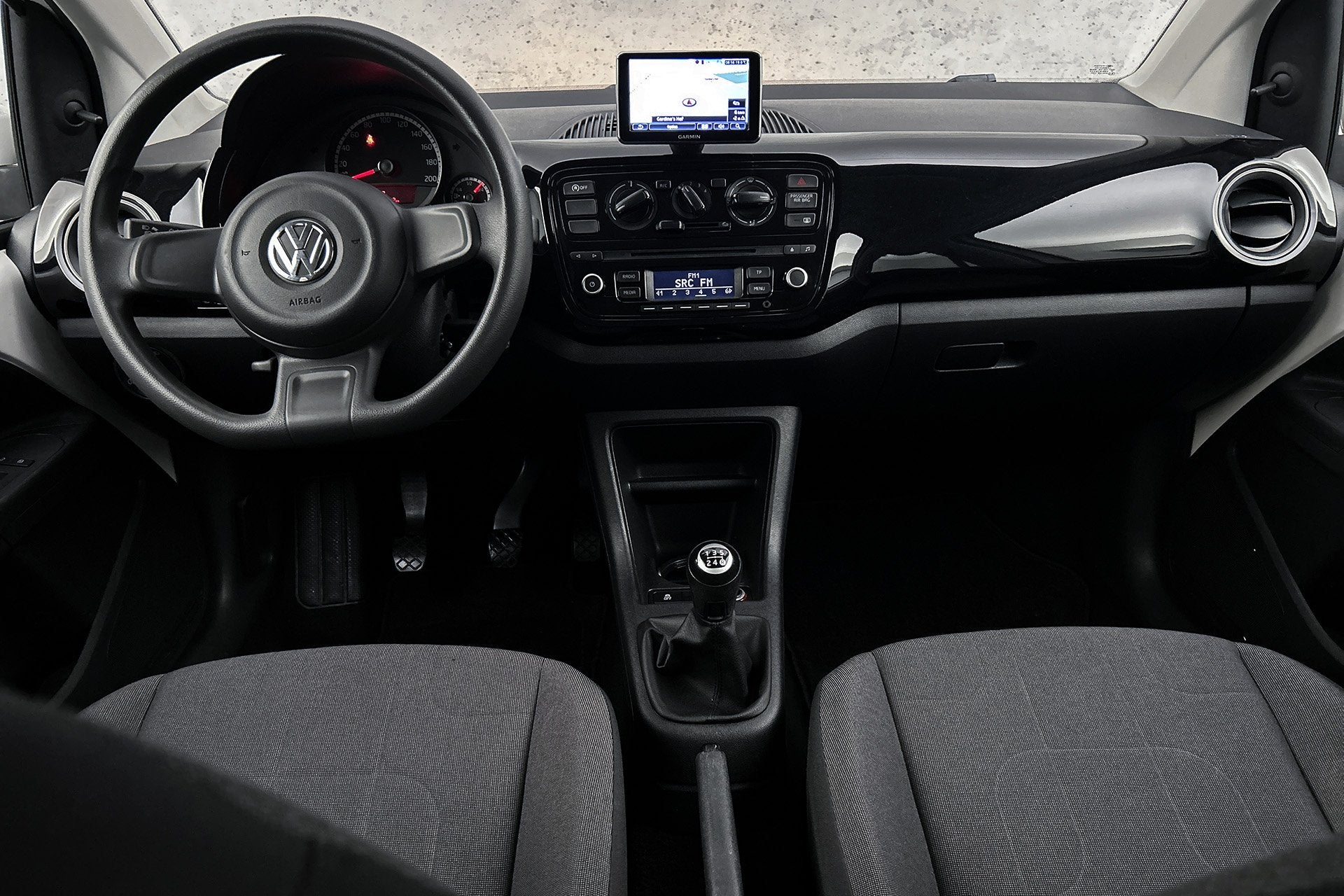 Foto 2 van Volkswagen up! 1.0 move up! BlueMotion | Navigatie | Lichtme
