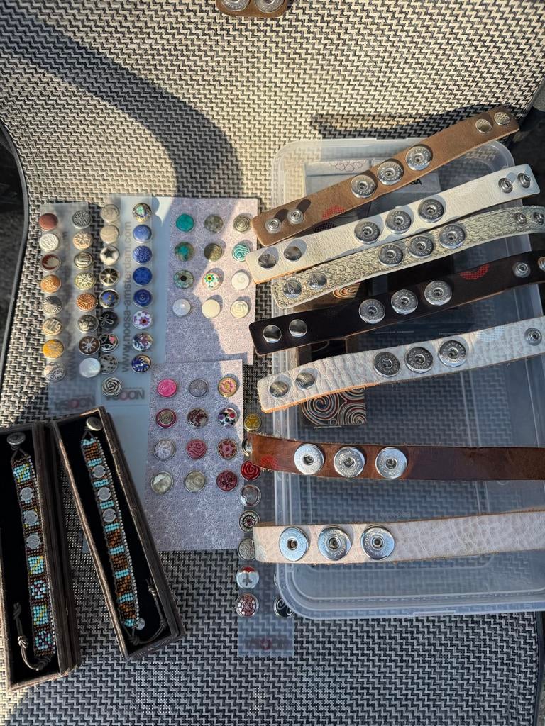 NOOSA armbanden, riemen en 75 chunks!!, Sieraden, Tassen en Uiterlijk, Armbanden, Ophalen, Gebruikt, Overige kleuren, Leer