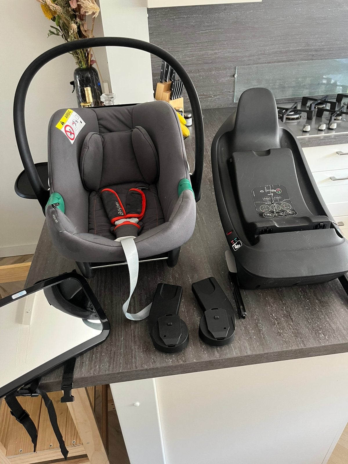 Cybex maxicosi + isofix en adapters, Gebruikt, Isofix, 0 t/m 13 kg, Ophalen