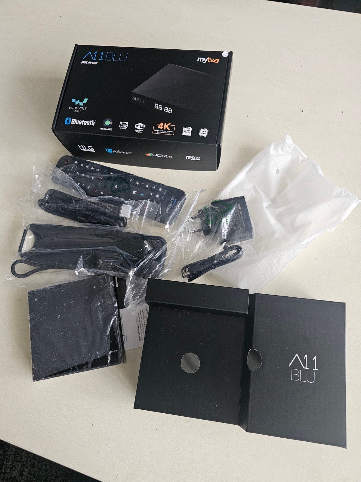 Nieuwe Amiko A11Blu IPTV 4K Android 11 Bluetooth WiFi HDMI, Audio, Tv en Foto, Ophalen of Verzenden, Nieuw, HDMI, Minder dan 500 GB