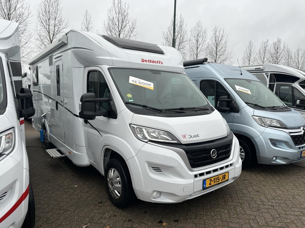 Dethleffs Just 7052 DBM dakairco, Caravans en Kamperen, Ringverwarming, Dethleffs, L-zit, Half-integraal