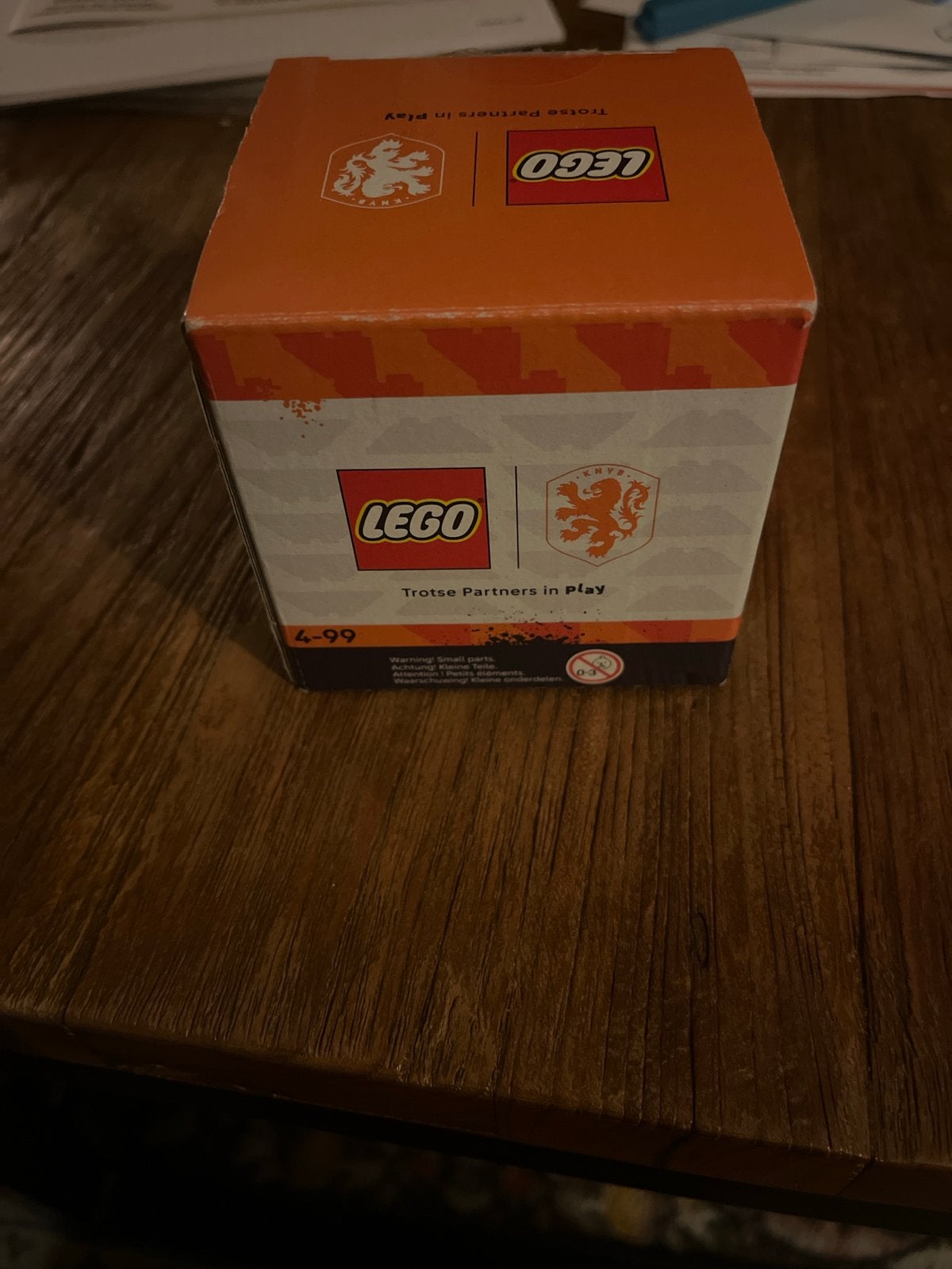 Lego Oranje Box - Troste Partners in Play, Kinderen en Baby's, Speelgoed | Duplo en Lego, Overige thema's, Verzenden, Lego, Nieuw