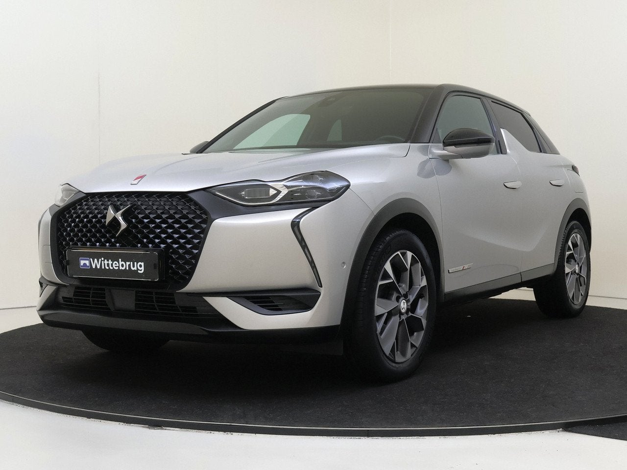 DS DS 3 Crossback 1.2 PureTech Performance Line+ (bj 2022), Auto's, Gebruikt, 1199 cc, Origineel Nederlands, 1180 kg