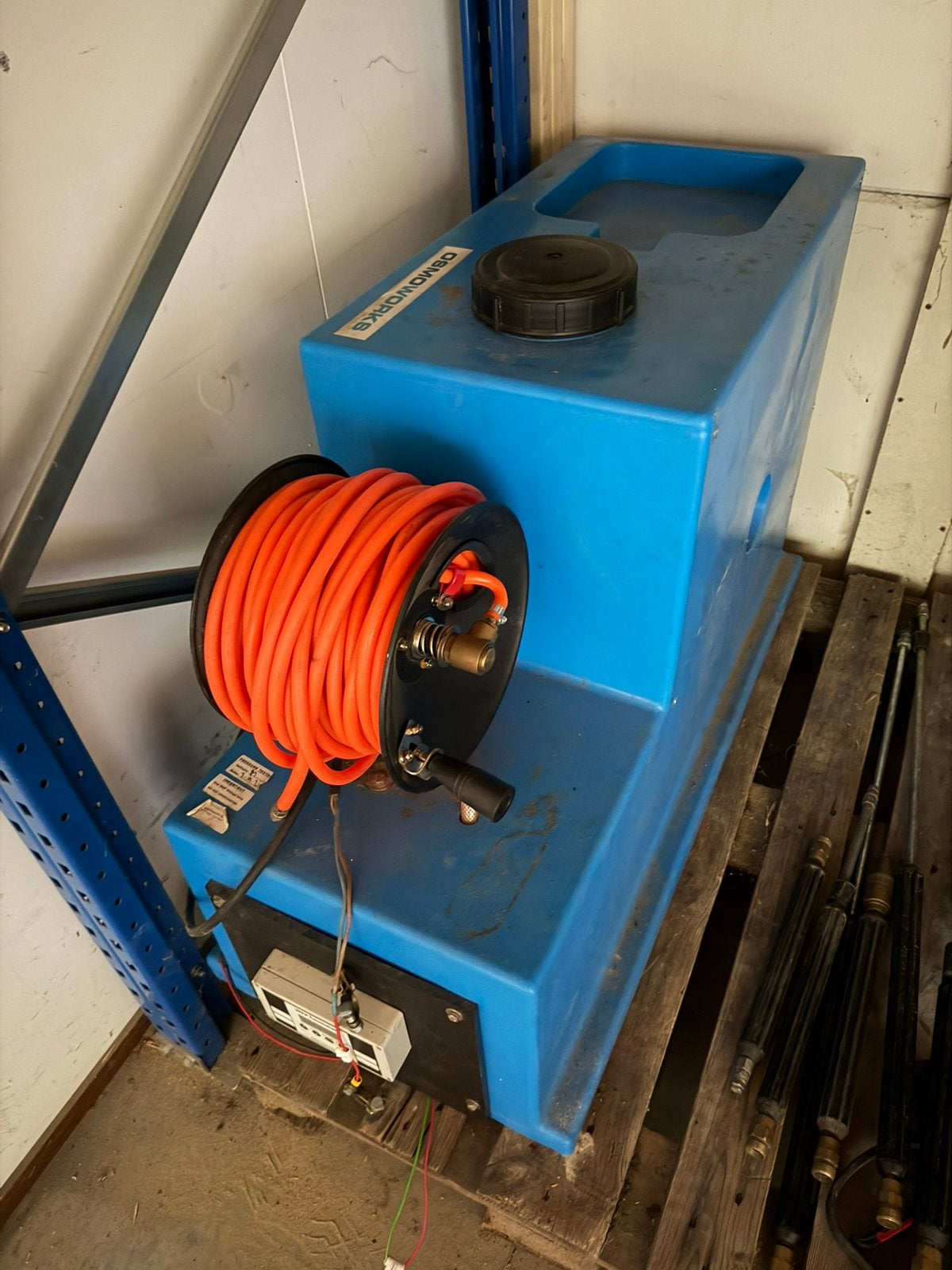 Tuckerpole 230 liter, Ophalen, Zo goed als nieuw