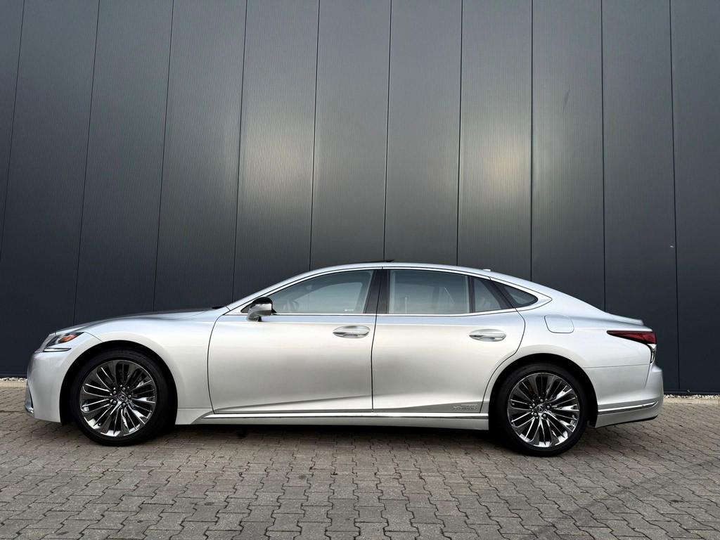 Lexus LS 500h AWD President Line uniek 32000km!, Automaat, Gebruikt, Euro 6, Vierwielaandrijving