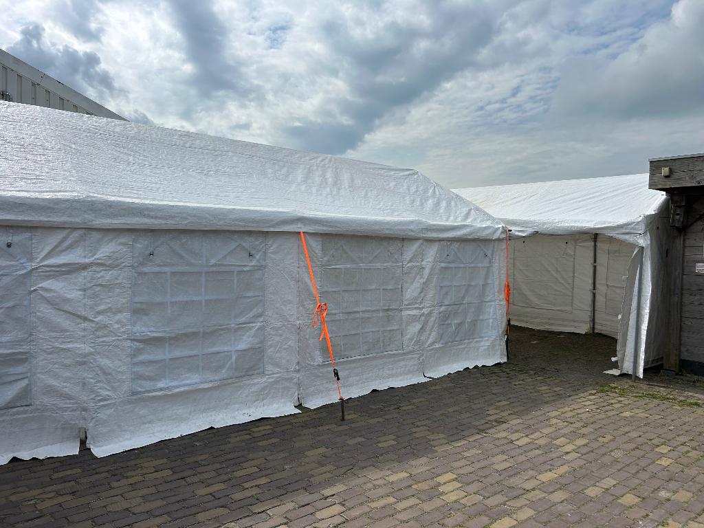 Partytent huren statafels verlichting, Ophalen, Zo goed als nieuw, Verjaardag