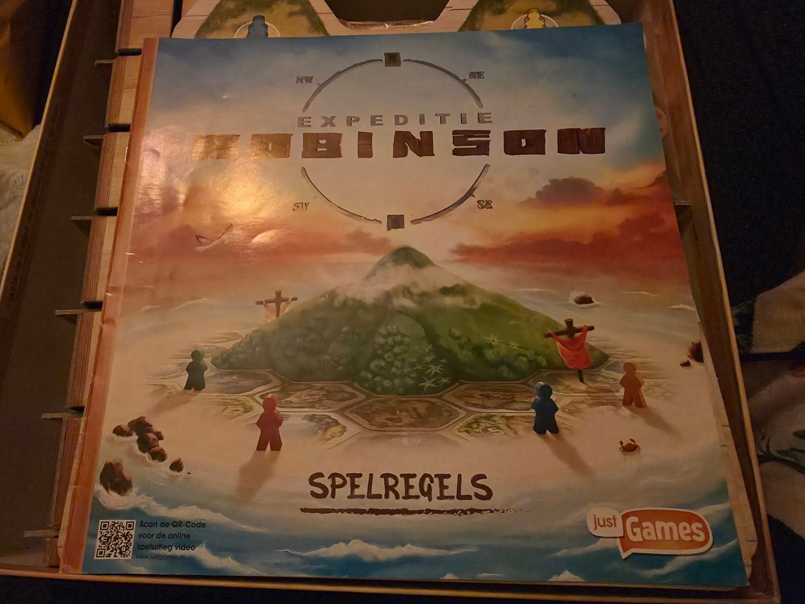 Expeditie Robinson Bordspel - Overleef jij het spel?, Vijf spelers of meer, Ophalen of Verzenden, Zo goed als nieuw, Just Games