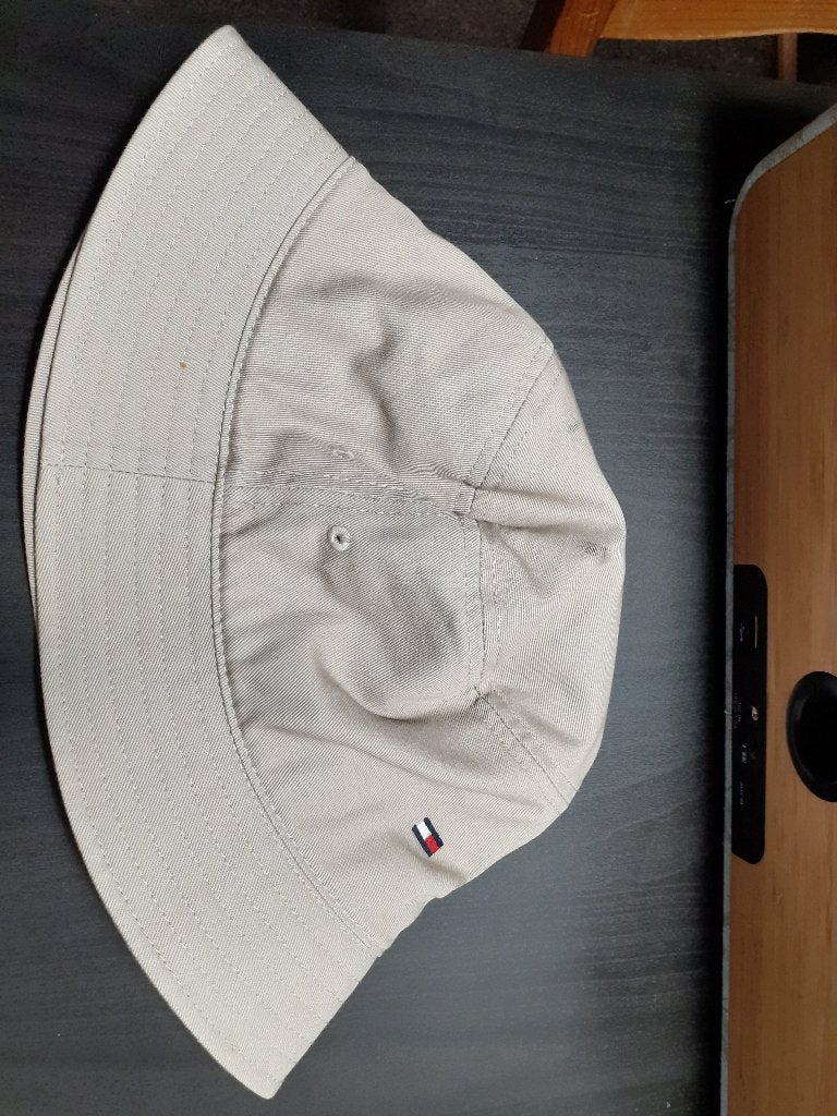 Tommy Hilfiger hoedje kleur beige, Ophalen of Verzenden, Zo goed als nieuw, Tommy Hilfiger, Hoed