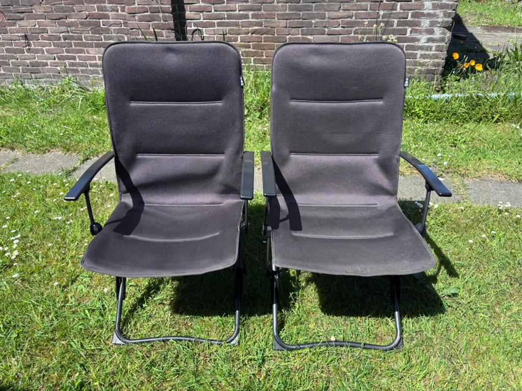 2 red wood bonsai 3d compact stoelen in grey, Ophalen, Zo goed als nieuw, Campingstoel