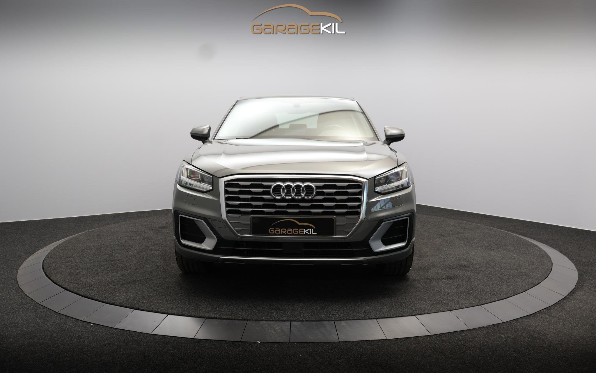 Audi Q2 1.0 TFSI #limited Orig NL / LED / Trekhaak afn / 18', Auto's, Dealer onderhouden, Stof, Gebruikt, 116 pk