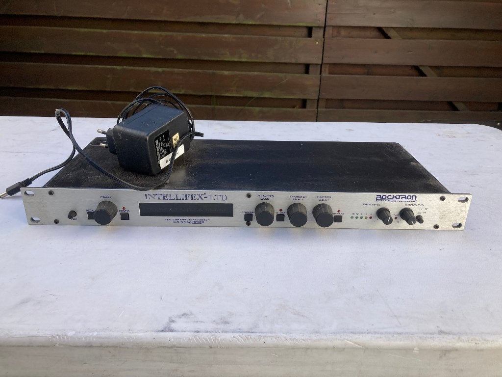 Rocktron Intellifex LTD – 24-bit Guitar Effects Processor, Ophalen of Verzenden, Gebruikt, Delay of Echo