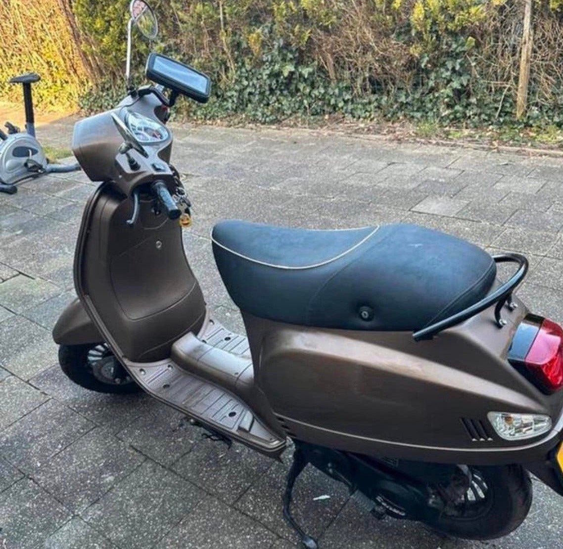 Senzo Rive louxe  2017, Overige merken, Ophalen of Verzenden, Zo goed als nieuw, Benzine