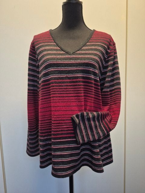Trui dames rood/zwart met zilverdraad maat 46, Ophalen of Verzenden, Zo goed als nieuw, Maat 46/48 (XL) of groter, Rood